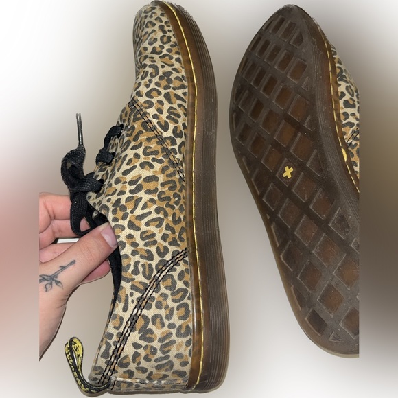 Dr. Marten Aldgate Leopard Print Lace Up Shoes Size 9 - Picture 9 of 14